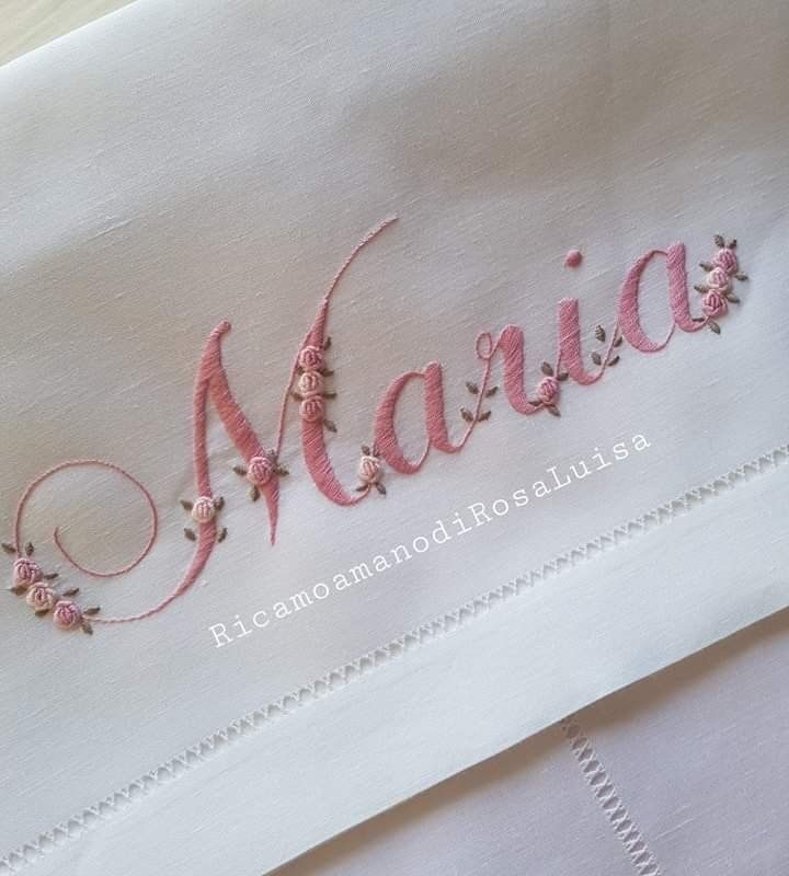 bordado de nombre en uniformes